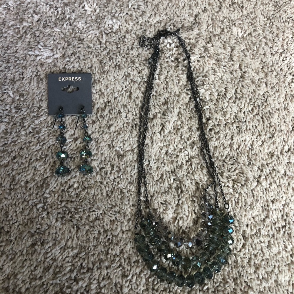 Express bluish green crystalnecklace